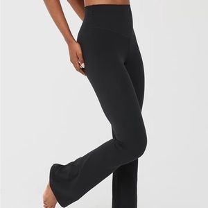 ARIE BOOTCUT LEGGINGS